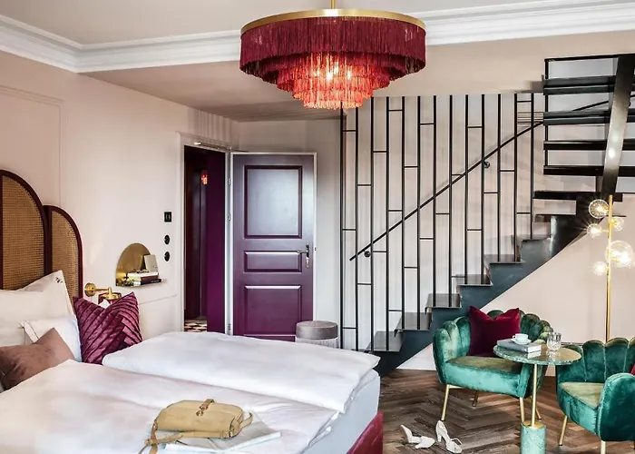 Fuerst Metternich Hotel 3*