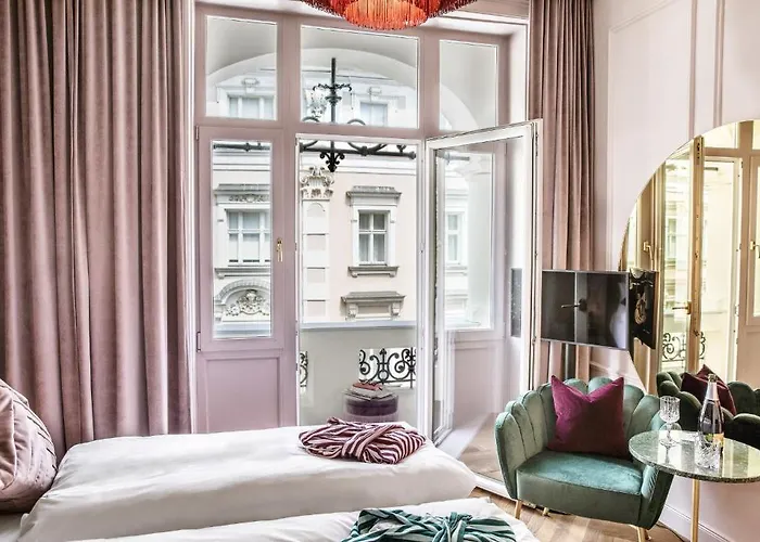 Fuerst Metternich Otel