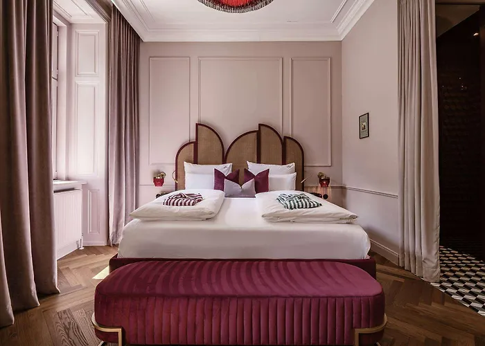 Fuerst Metternich Hotel 3*
