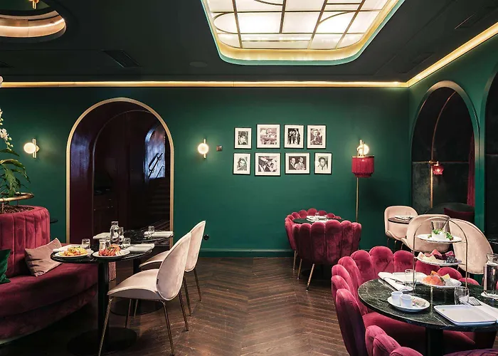 Fuerst Metternich Hotel